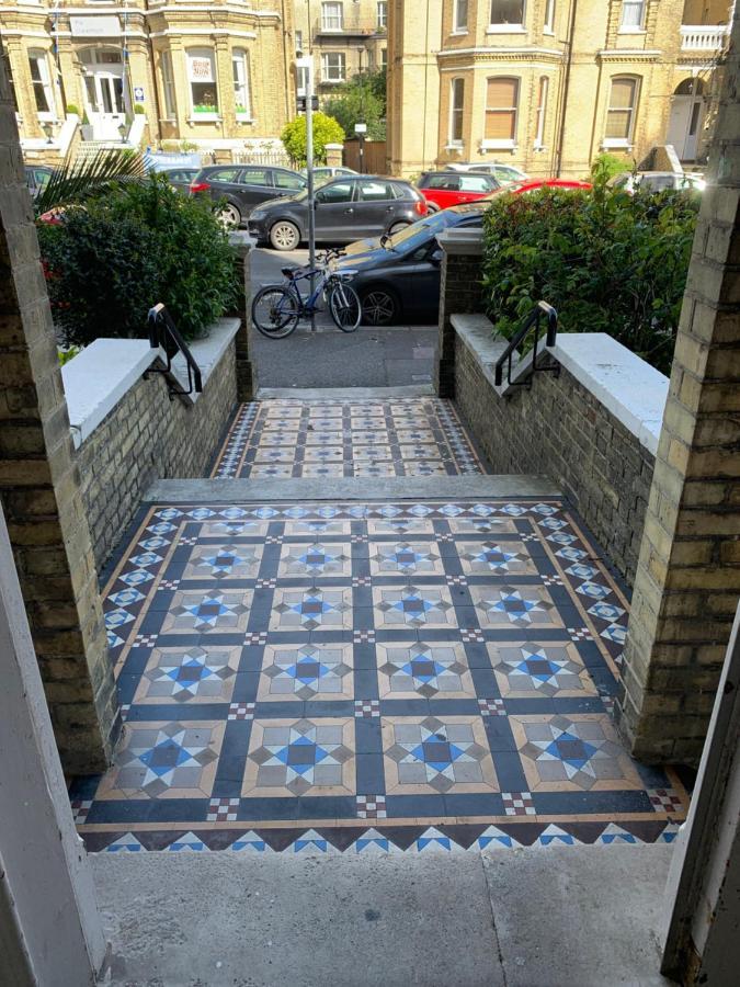 브라이턴 Vibrant Bohemian Seafront Flat 아파트 외부 사진